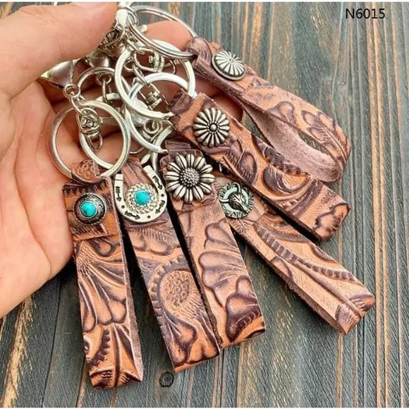 Brown Tooled Leather Bag Charm Keychains Silver Sunflower - Picture 3 of 3